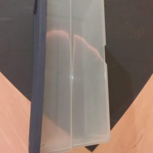 Bac ou container en plastique divers