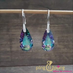 Boucles d&rsquo;oreilles SPARK en forme de larmes violettes en argent et Swarovski