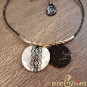 Collier La Petite Sardine en nacre « dentelle »