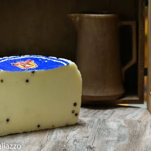 Pecorino pepato