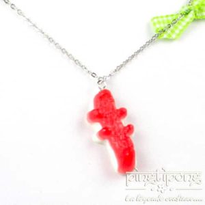bijou en pâte Fimo : Collier crocodile gélifié rouge